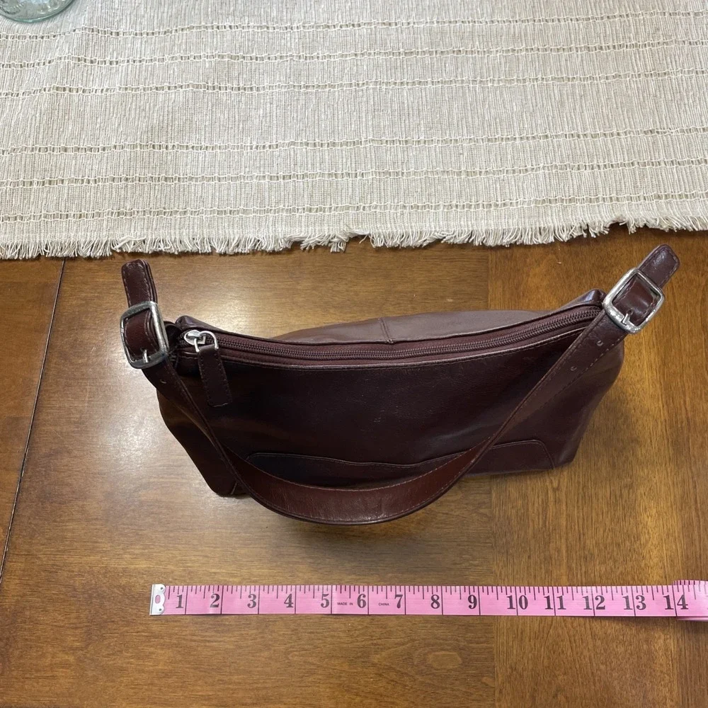 VTG Wilson's Expresso Brown Leather Classic Minimalist Aesthetic ,‎ Silver